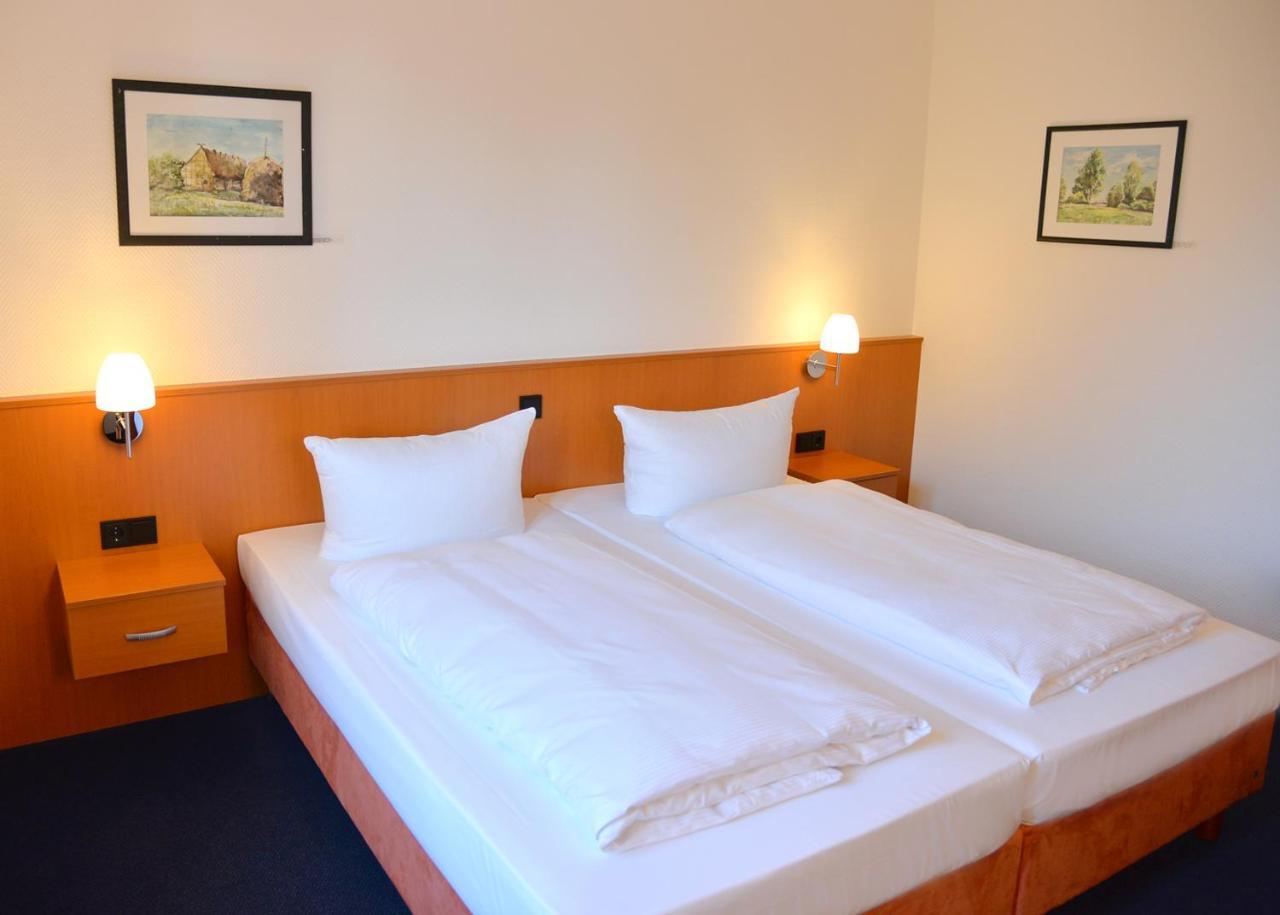 Hotel Spreewaldeck Luebbenau Exterior photo